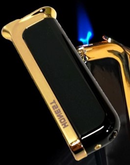 KÆRESTE GAVE. Salg af eksklusiv og billig sort / guld lighter gas