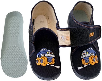 DRENGE SKO. Robust design og fantasifuldt monstertruck motiv