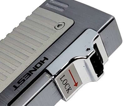 Flamme og elegance. Den ultimative stormlighter gas venter på dig