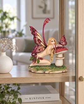 MOR OG DATTER GAVE. „Small Things” – Magisk Fe Figur fra fantasiland