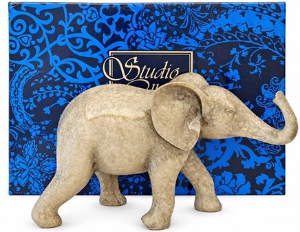 Elegant Granit Elefant Figur. Et symbol på styrke og lykke som gave
