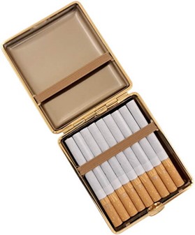 EKSKLUSIV GAVE TIL CHEFEN. Tyske sort cigaretetui i ægte firben læder