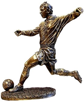 GAVE TIL FODBOLDSPILLER. Smuk fodboldspiller figur til en gave
