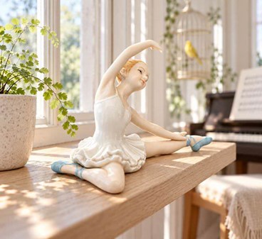 PORCELÆNSFIGUR. Flot porcelæn figur af ballerina. Gave til danserinde