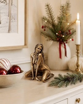 GAVEIDEER TIL MÆND. Flot Veronese bronze figur af en nøgen kvinde