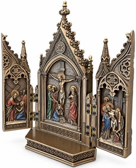 JESU KORSFÆSTELSE. Flot, tredelt Triptykon fra Veronese samling