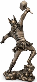 Thor Figur med Mjølner – Eksklusiv Statue til Det Moderne Hjem