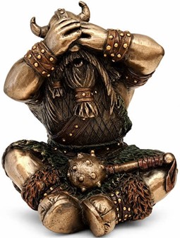 STUDENTERGAVER TIL HAM. FigurDe Treer af de tre kloge vikinger krigere