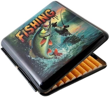 Cigaret etui Metal til Fisker. Gaveidé med detaljeret fiskerimotiv