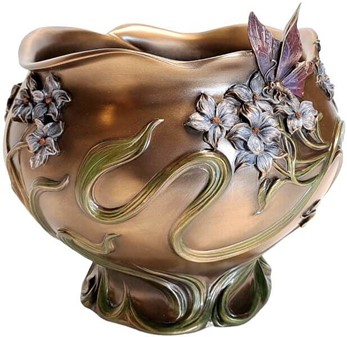 ART NOUVEAU VASE. Unik Veronese vase med blomster og sommerfugl
