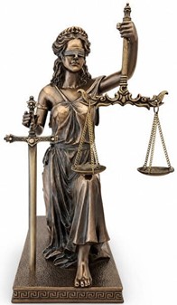 Eksklusiv Justitia figur. Perfekt gave til jurister og nyuddannet