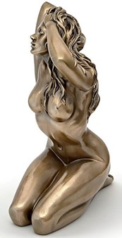 GAVER TIL MANDEN DER IKKE ØNSKER SIG NOGET. Bronze figur nøgen kvinde