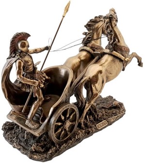 GAVEN TIL HAM PÅ 60. Smuk bronze figur af Achilleus i sin stridsvogn