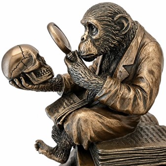 Den Oplyste Abe. Dekorativ figur med hemmelig æske og symbolik