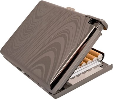 Cigaretetui med Lighter. 2-i-1 Løsning til 20 stk Standard Cigaretter