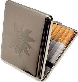 JULEGAVE TIL VEN. Metal cigaretetui med indgraveret edelweiss blomst