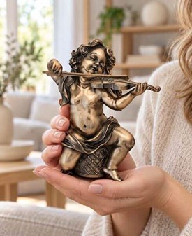 PERFEKT JULEGAVER. Smuk bronze figur af en engle spiller violin