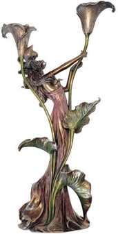 GOD BRYLLUPSGAVE. Art Nouveau lysestage - figur, en kvinde med lilje