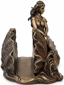 SERVIETHOLDER. Flot Veronese figur i form af en kvinde på en konkylie