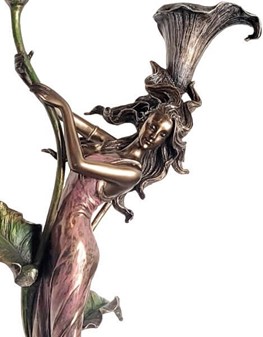 GOD BRYLLUPSGAVE. Art Nouveau lysestage - figur, en kvinde med lilje