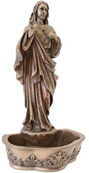 Enestående Jesus-figur med døbefont. Skønhed og hengivenhed på én gang