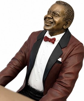 Jazzpianist ved klaveret figur – Den perfekte gave til musikeren