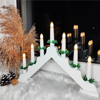 ADVENTSSTAGE MED 7 LED LYS. Flot julepynt, batteri julestage hvid