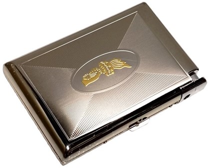GAVE TIL SVIGERFAR. Cigaretetui metal med lighter, 18 cigaretter