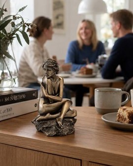 Romantisk gave til ham. Unik figur kvinde som han ikke glemmer