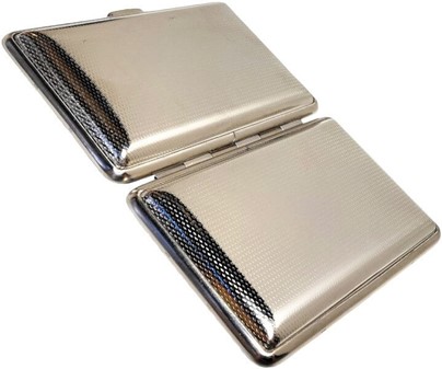 BILLIGE CIGARET ETUI METAL. Lille, tyske metal cigaretetui Vom Hofe