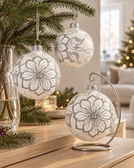 Hvide juletræskugler glas. Smukke håndblæste julekugler. Ø 10 cm 6 stk