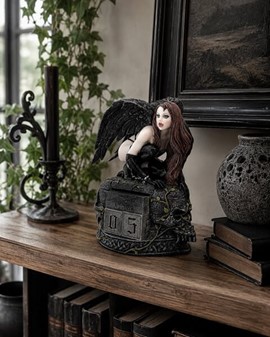 Gotisk Evighedskalender – Mørk Muse til Samlere og Fantasy Fans