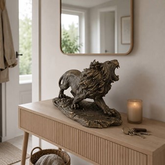 LØVE FIGUR. Brølende Elegance og Majestætisk Bronzefigur Til Hjemmet