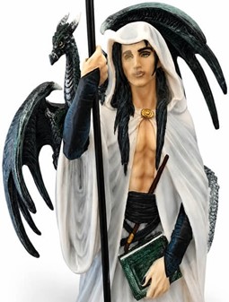 DEKORATION TIL STUEN. Polyresin figur af Troldmand med hvid tiger
