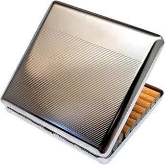 CIGARETETUI METAL. Billigt og stilfuldt tilbehør til rygeren