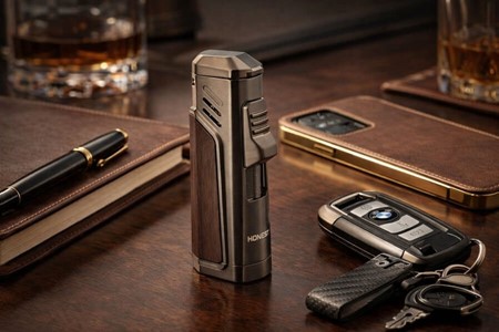 Eksklusiv Cigar Lighter. Tre Jet Flammer - Perfekt Gaveidé i Mahogni