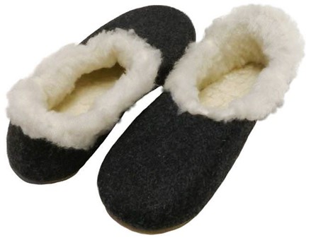 DAME SUTSKO. Meget lette hjemmesko, lavet af sort filt. Kun 139 kr