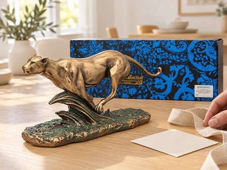 Bronze figur af gepard på flugt. Fænomenal pynt til hjemmet og kontor