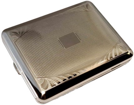 GAVE TIL BEDSTE VEN. Billige, metal cigaretetui til lange cigaretter