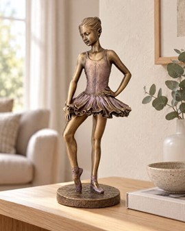 GAVE TIL EN BALLERINA. Attraktiv ballerina figur til stue dekoration