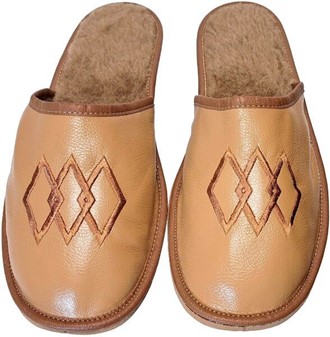 SLIPPERS TIL MÆND. Traditionelle hjemmesko med ægte læder. Kun 139 kr