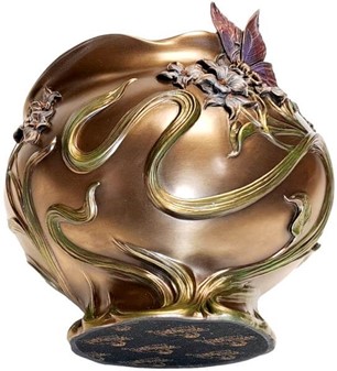 ART NOUVEAU VASE. Unik Veronese vase med blomster og sommerfugl