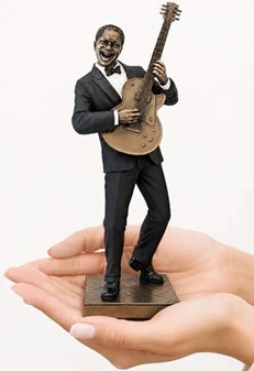 Jazzguitarist figur i bronze – Unik gave til ham der elsker musik