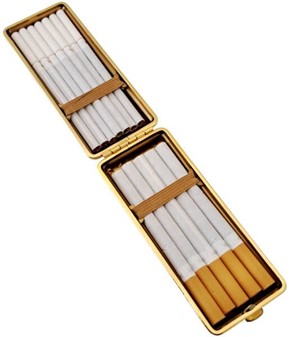 GAVEIDE TIL MANDEN. Eksklusiv læder cigaretetui til slanke cigaretter