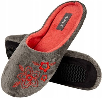 Bløde og fluffy dame slippers med broderi. To farver at vælge imellem