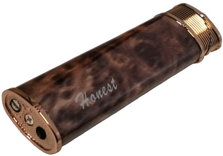 GAVEØNSKER TIL KVINDER. Smuk lighter i brun, ikke kun til hende
