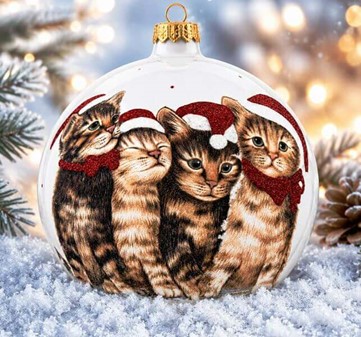 KATTE JULEPYNT. Stor julekugler i hvid med fire katte. Ø 15 cm