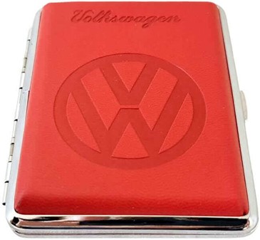 Unikt VW cigaretetui i rød læderlook. Praktisk og elegant gaveidé