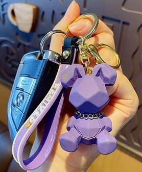 Violet Geometrisk Bamse Nøglering - Billig og Sjov Bilnøgle Dekoration