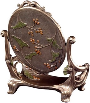Sminkebord med roterende spejl i Art Nouveau. Til den stilfulde kvinde
